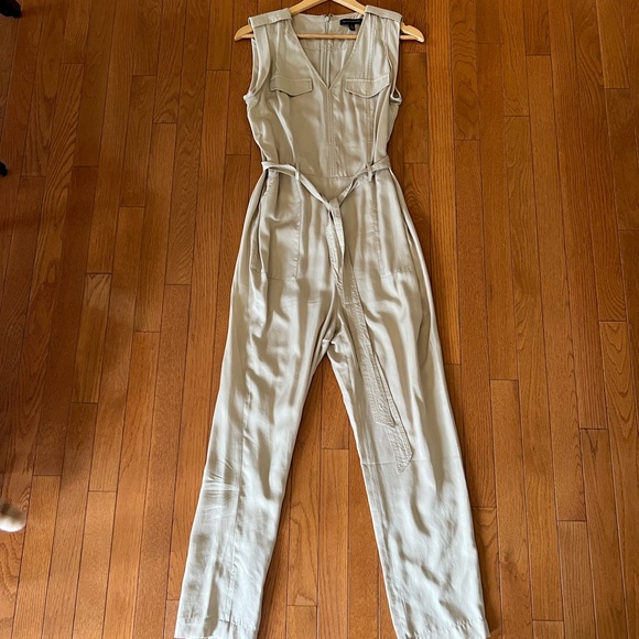 Banana Republic jumpsuit 6 - Picture 2 of 8